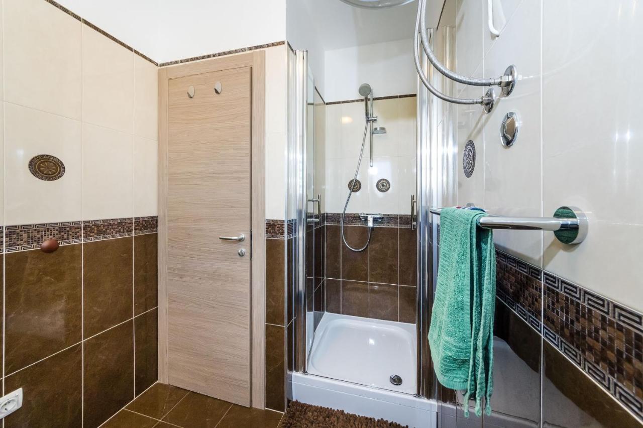 Lipotica - Luxury, With Sea View Apartment Nin Exterior photo